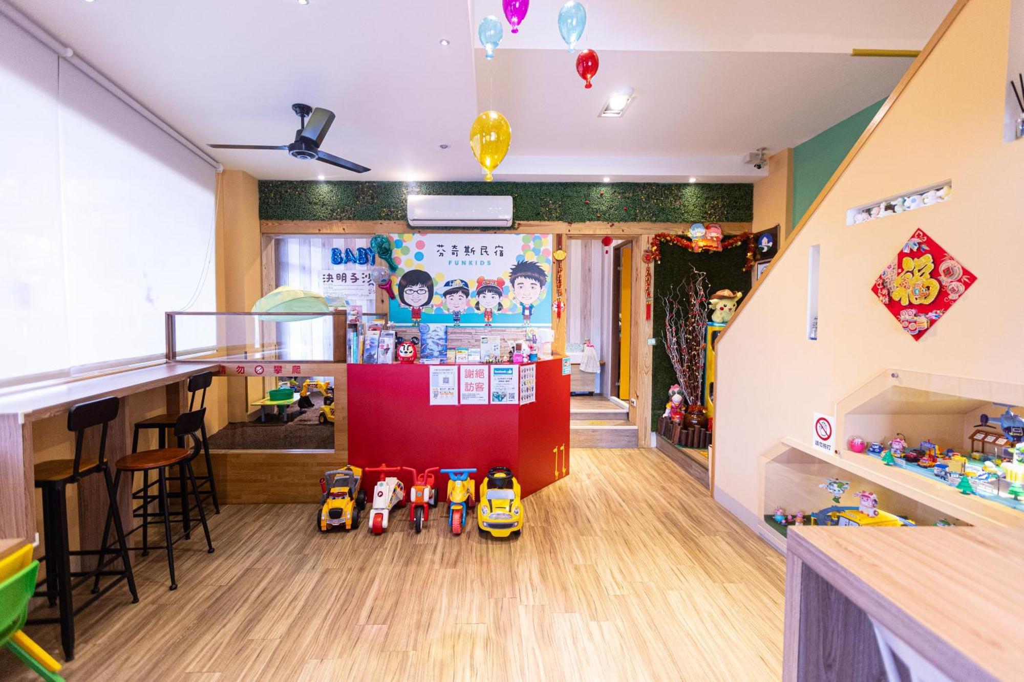 Fun Kids B&B เมืองฮวาเหลียน ภายนอก รูปภาพ
